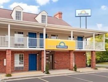 Days Inn By Wyndham Auburn Kültér fotó