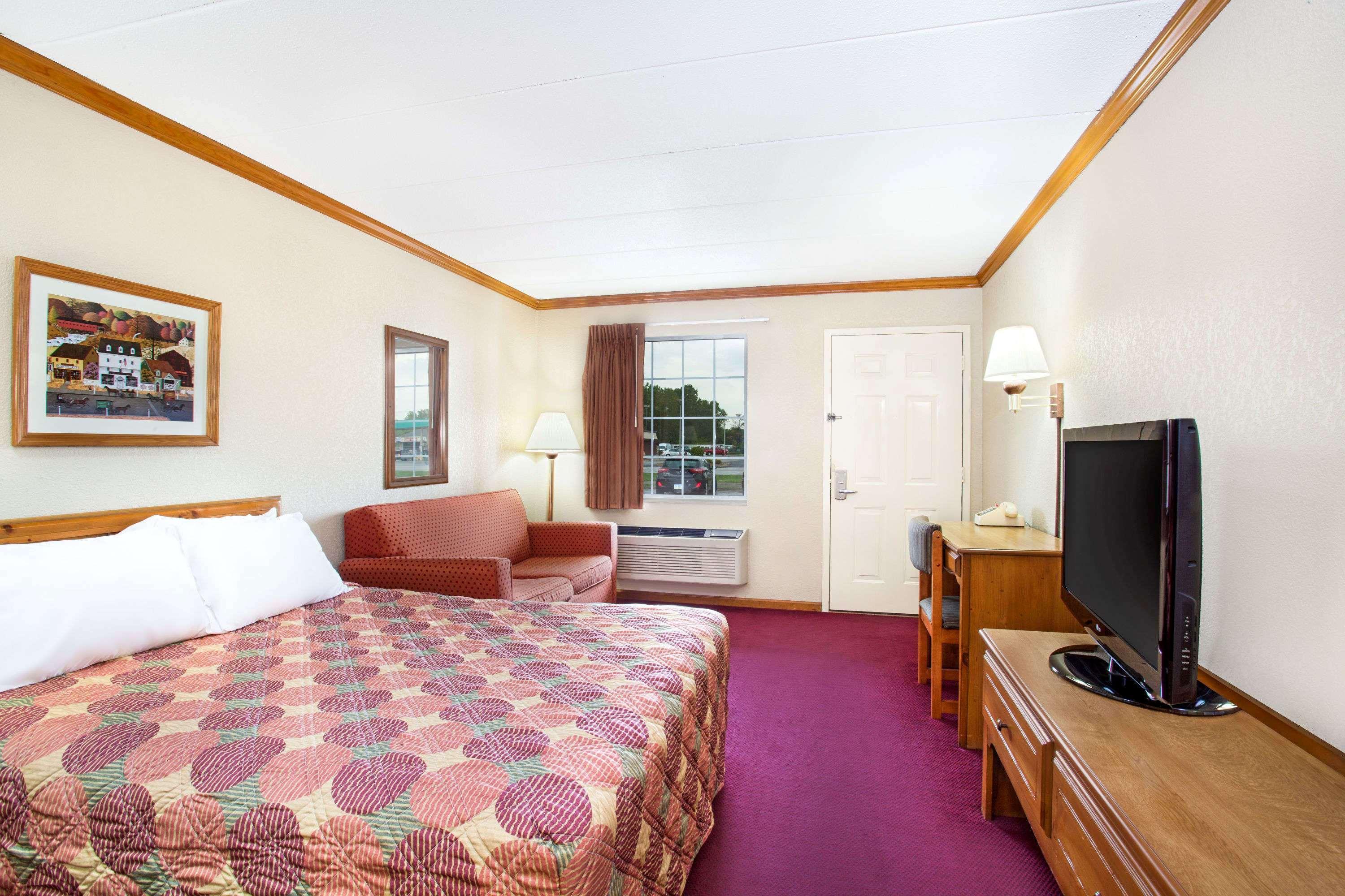 Days Inn By Wyndham Auburn Kültér fotó
